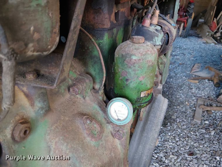 image for item EE7975 John Deere MT tractor