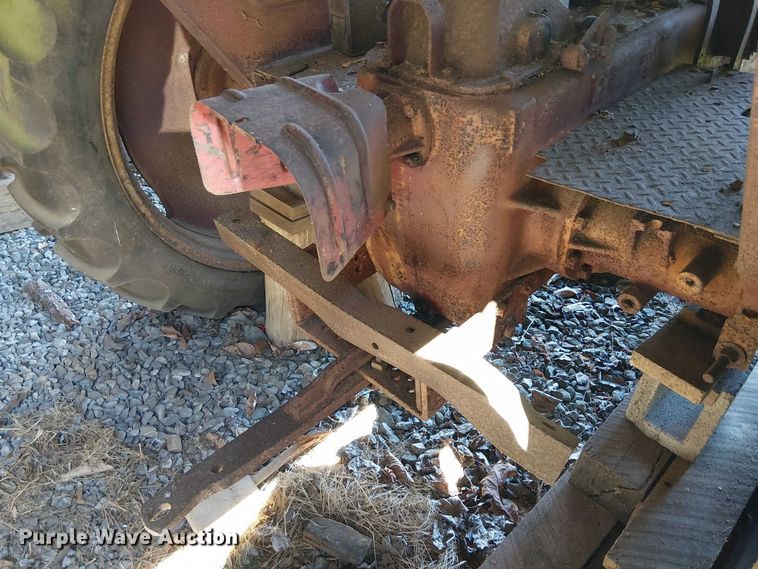 image for item EE7976 Massey Harris 30 tractor