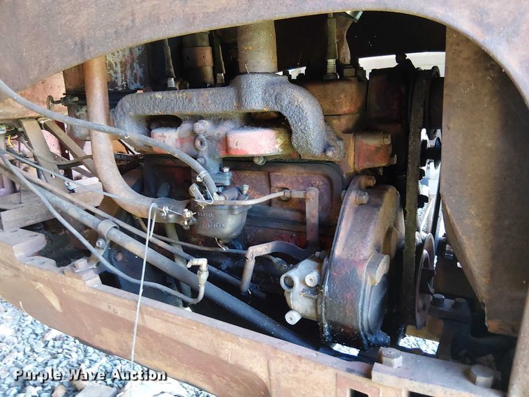 image for item EE7976 Massey Harris 30 tractor