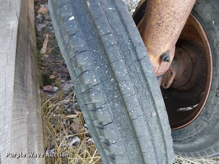 image for item EE7976 Massey Harris 30 tractor