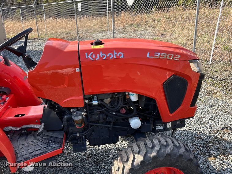 image for item EF1016 2022 Kubota L3902HST MFWD tractor