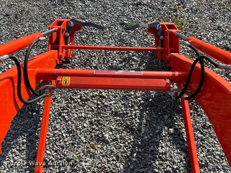 image for item EF1016 2022 Kubota L3902HST MFWD tractor