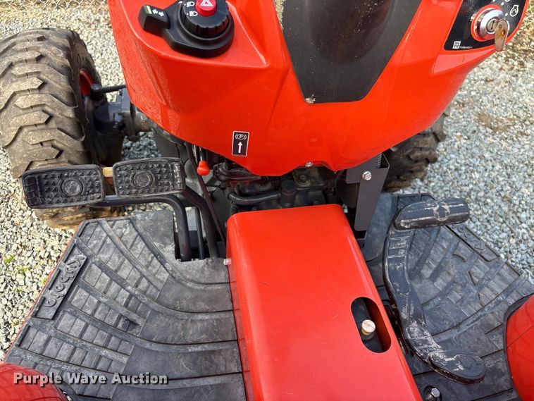 image for item EF1016 2022 Kubota L3902HST MFWD tractor
