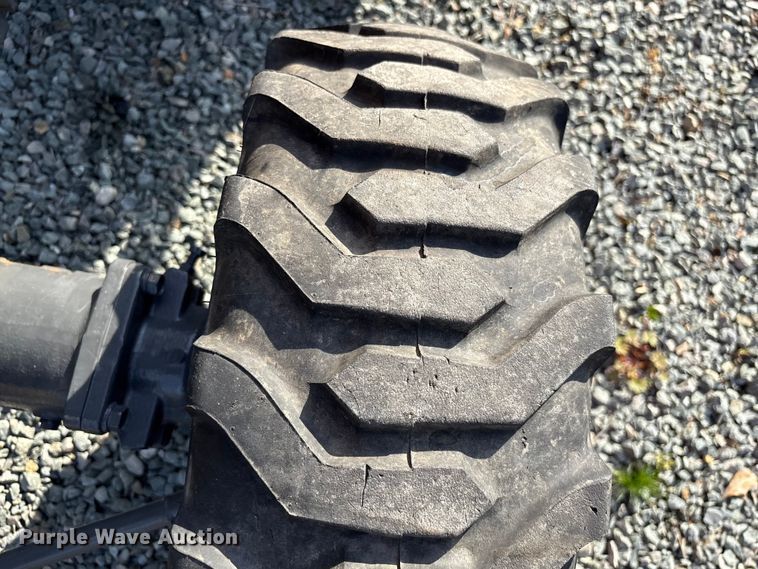 image for item EF1016 2022 Kubota L3902HST MFWD tractor