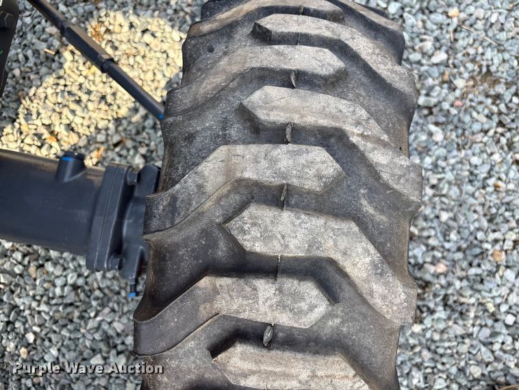 image for item EF1016 2022 Kubota L3902HST MFWD tractor