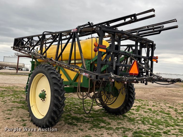 image for item EO4010 Redball 670 sprayer
