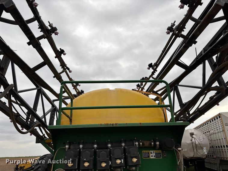 image for item EO4010 Redball 670 sprayer