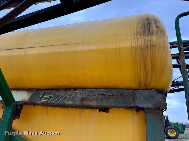 image for item EO4010 Redball 670 sprayer