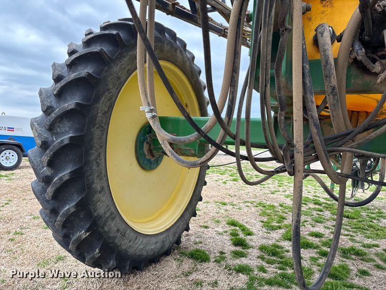 image for item EO4010 Redball 670 sprayer