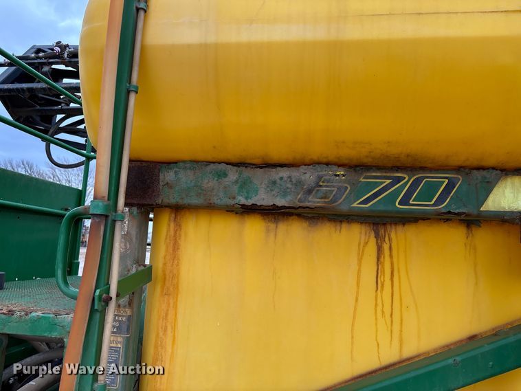 image for item EO4010 Redball 670 sprayer