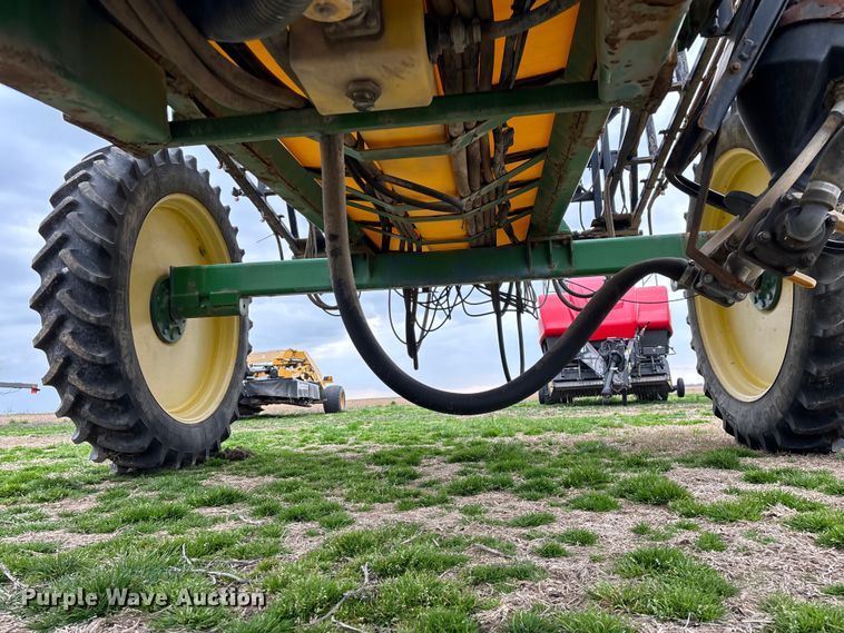 image for item EO4010 Redball 670 sprayer