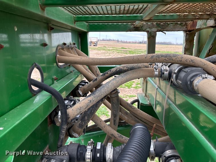 image for item EO4010 Redball 670 sprayer