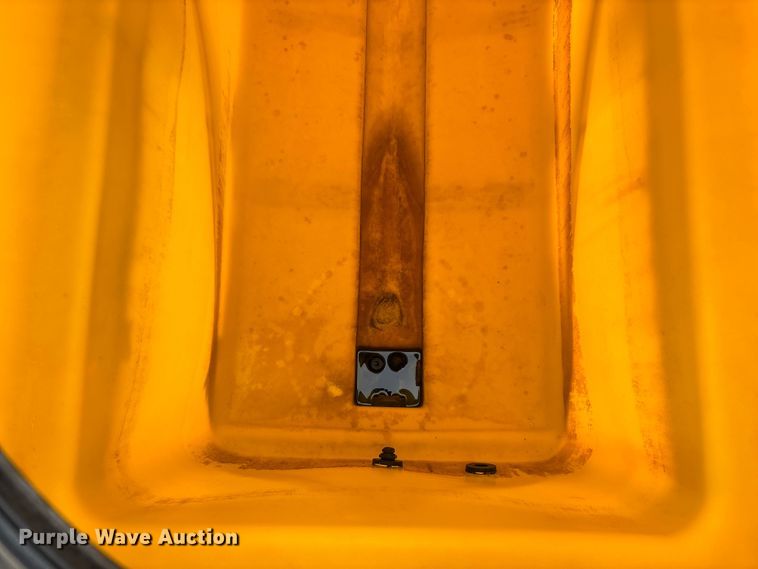 image for item EO4010 Redball 670 sprayer