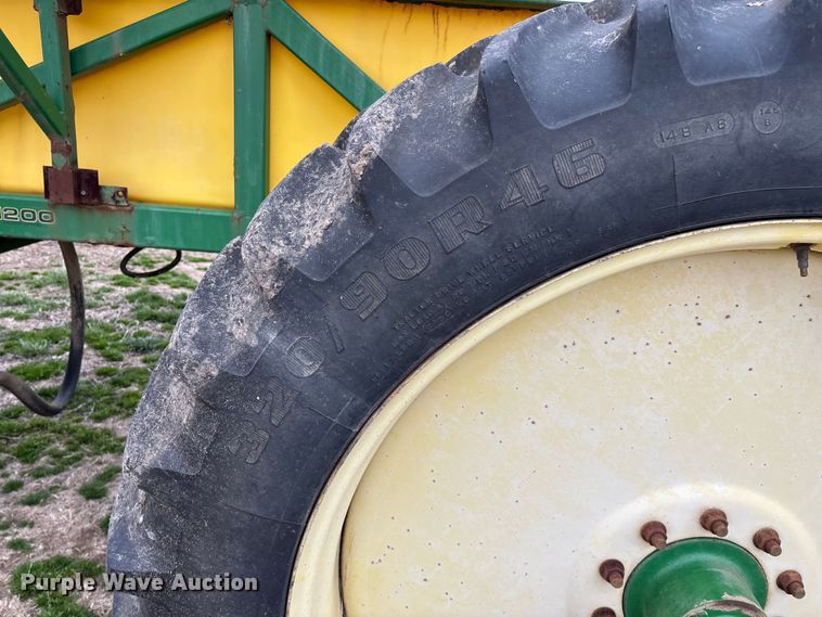 image for item EO4010 Redball 670 sprayer