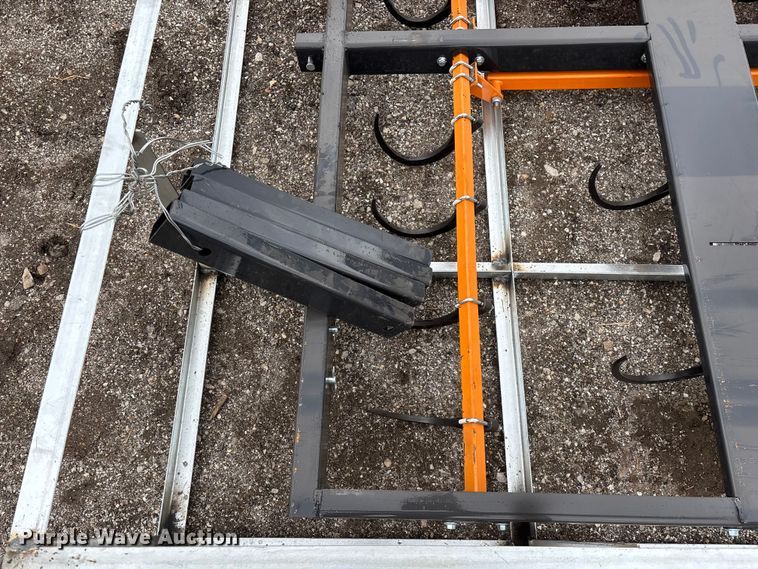 image for item EO4032 Arteer ACG-10 skid steer bale accumulator grapple