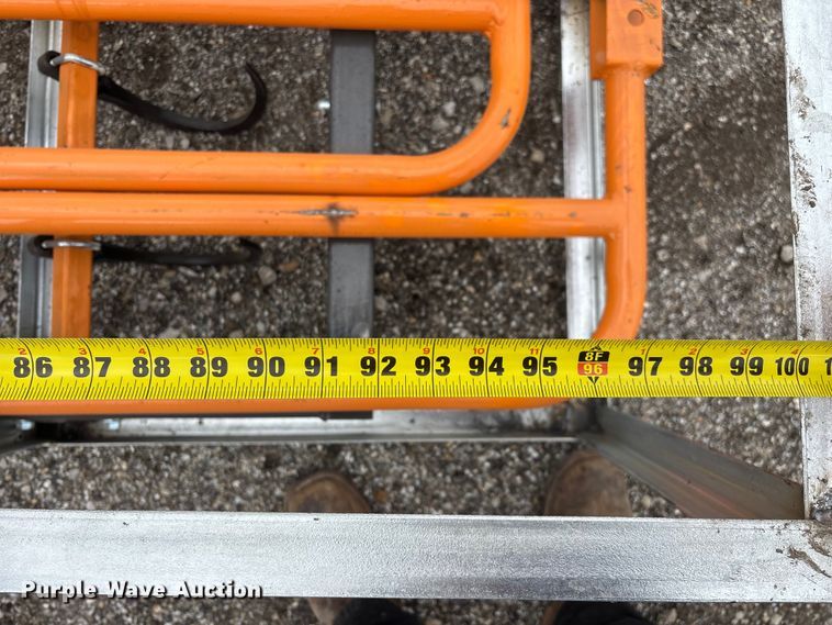 image for item EO4032 Arteer ACG-10 skid steer bale accumulator grapple