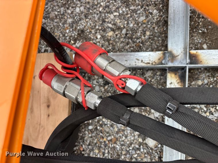 image for item EO4032 Arteer ACG-10 skid steer bale accumulator grapple