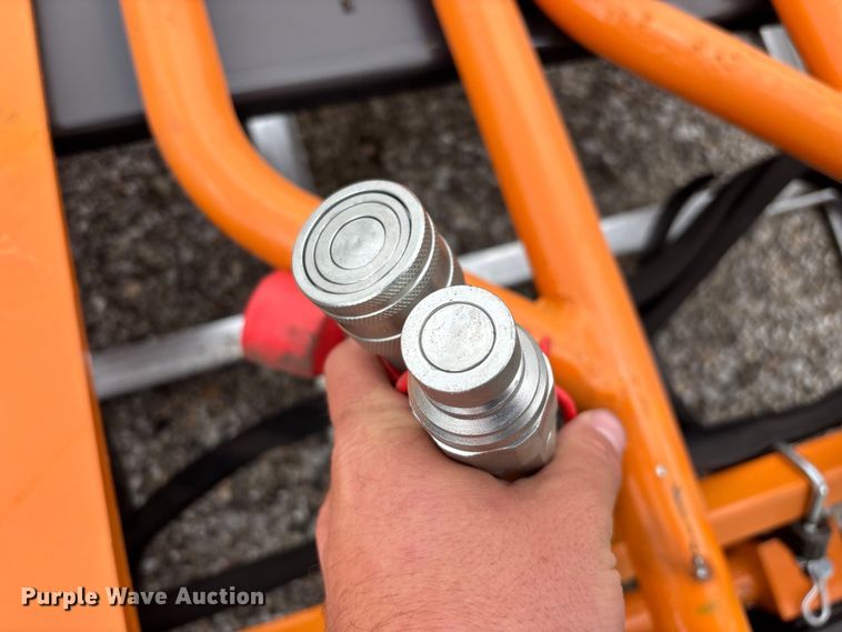 image for item EO4032 Arteer ACG-10 skid steer bale accumulator grapple