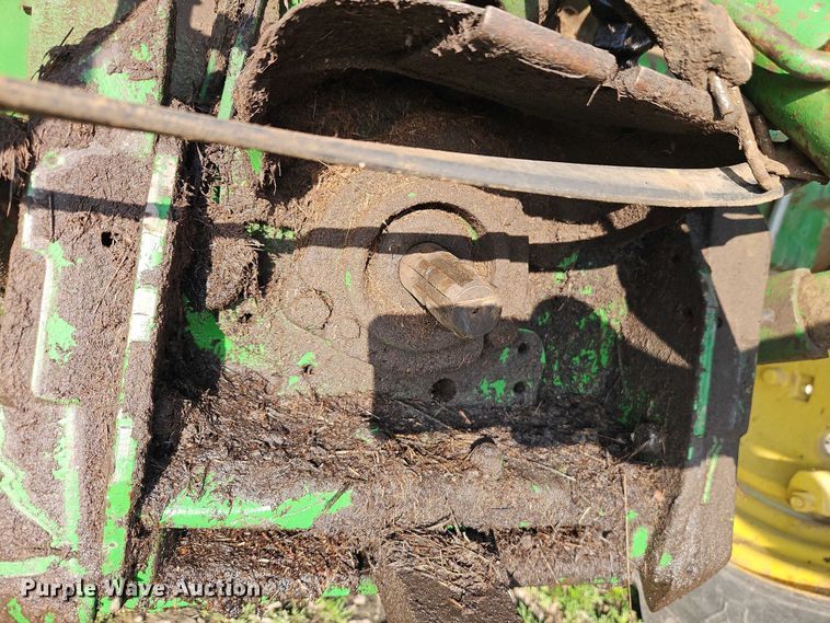 image for item EO7074 1977 John Deere 2640B tractor