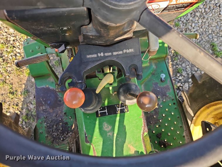 image for item EO7074 1977 John Deere 2640B tractor