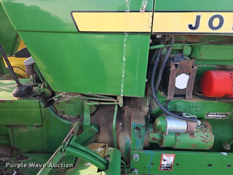 image for item EO7074 1977 John Deere 2640B tractor