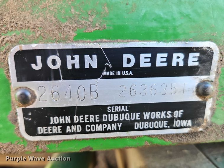 image for item EO7074 1977 John Deere 2640B tractor