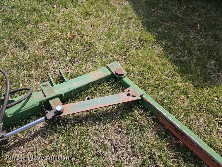 image for item EO7077  Bale unroller