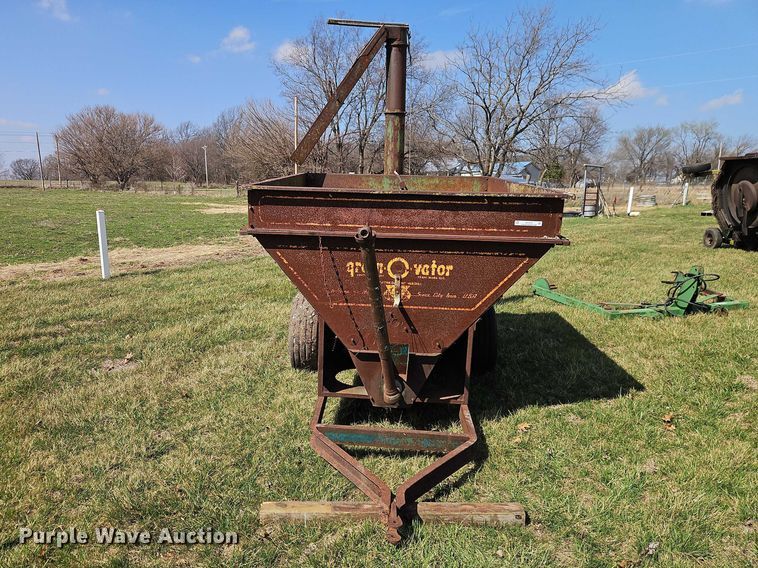 image for item EO7078 North American Mfg grain-O-vator grain cart