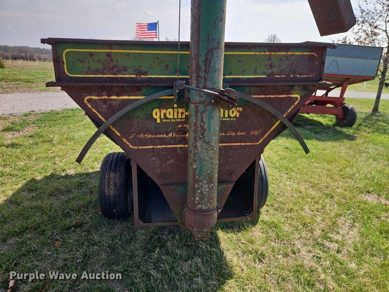 image for item EO7078 North American Mfg grain-O-vator grain cart