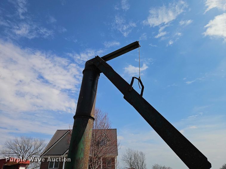 image for item EO7078 North American Mfg grain-O-vator grain cart