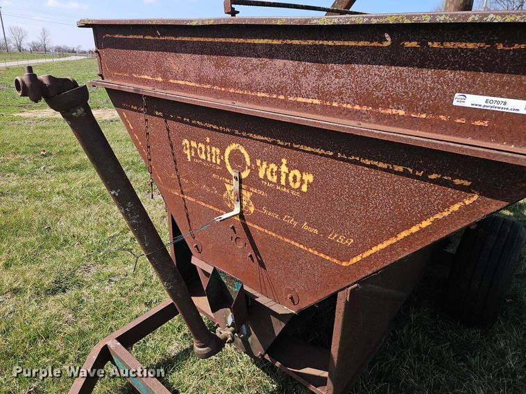 image for item EO7078 North American Mfg grain-O-vator grain cart