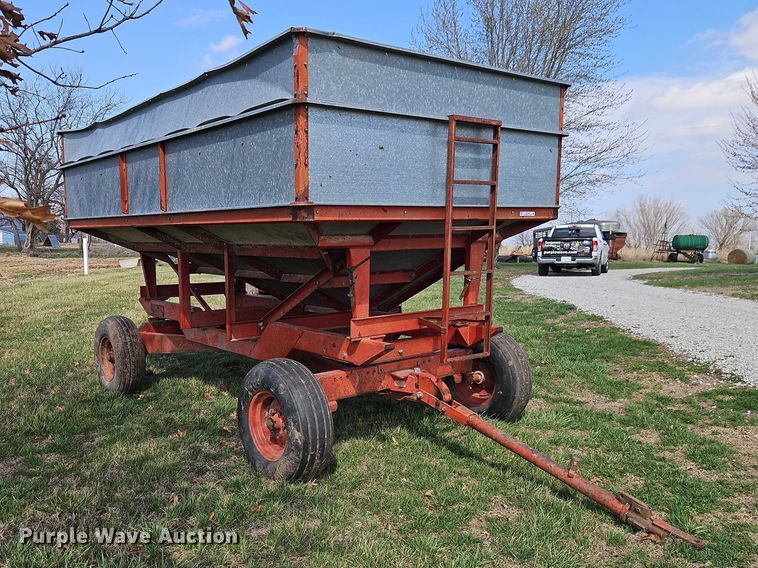 image for item EO7079 Gravity wagon