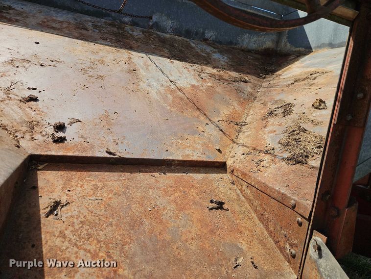 image for item EO7079 Gravity wagon