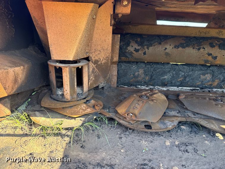 image for item ES5983 2021 John Deere C300 - 3.0M ROT MC swather / windrower