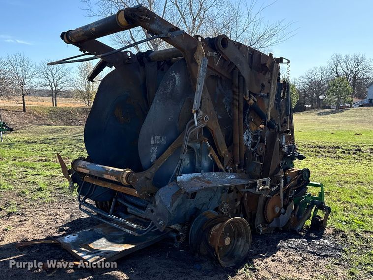image for item ES5984 2023 John Deere V461R round baler