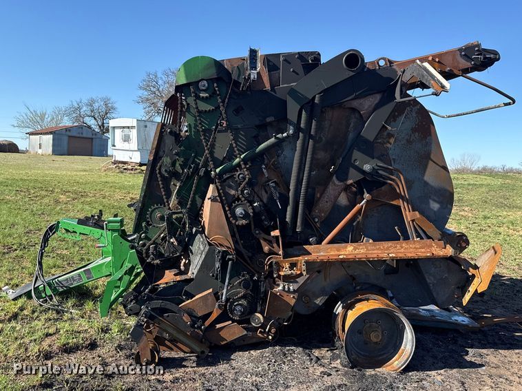 image for item ES5984 2023 John Deere V461R round baler