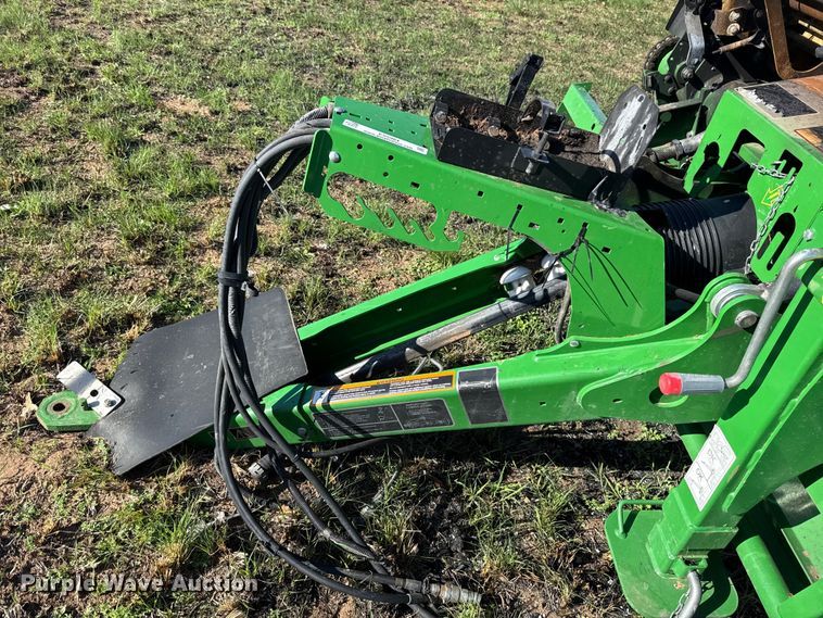 image for item ES5984 2023 John Deere V461R round baler