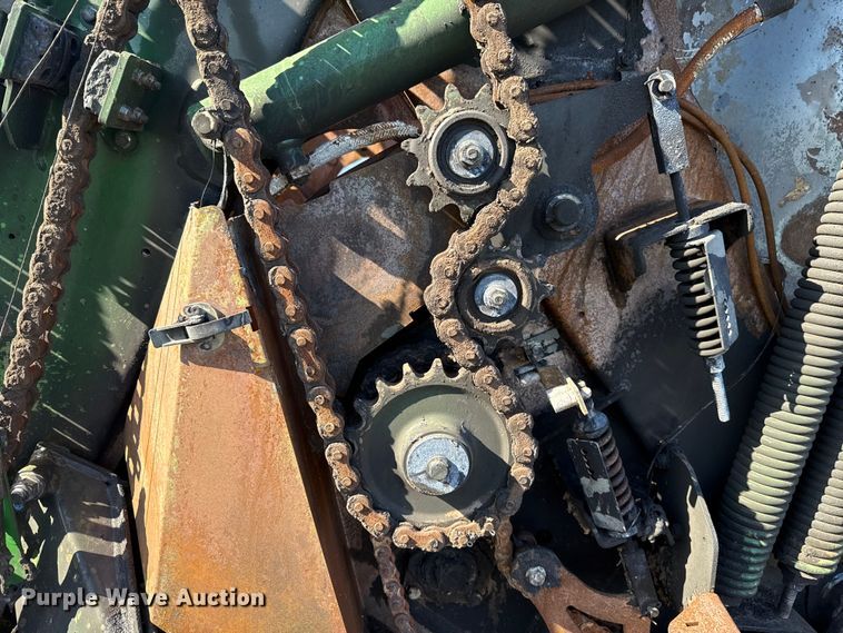 image for item ES5984 2023 John Deere V461R round baler