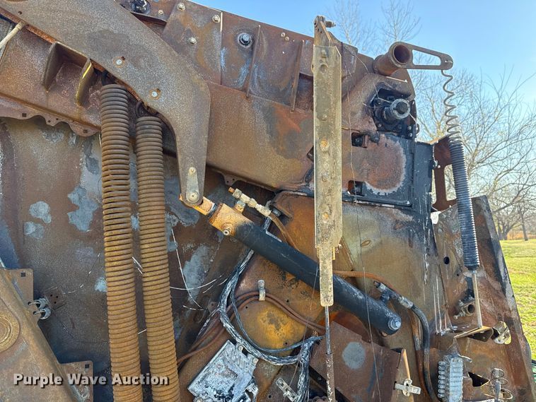 image for item ES5984 2023 John Deere V461R round baler