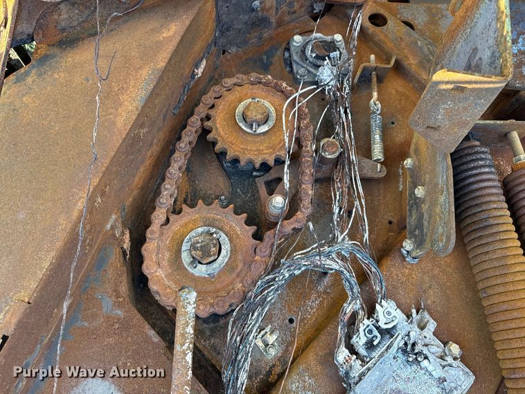 image for item ES5984 2023 John Deere V461R round baler