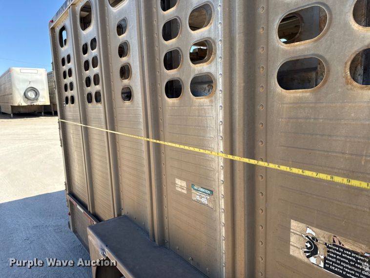 image for item ES5985 2009 Wilson PSGN-5724T livestock trailer