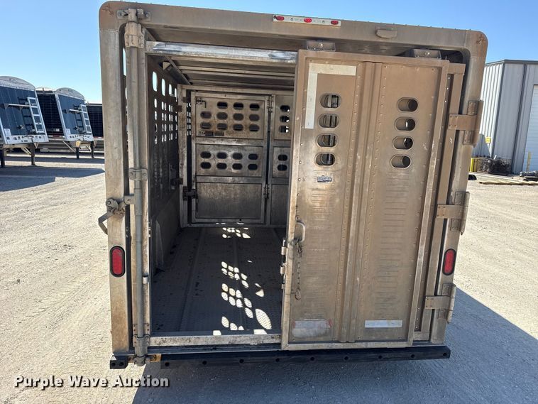 image for item ES5985 2009 Wilson PSGN-5724T livestock trailer