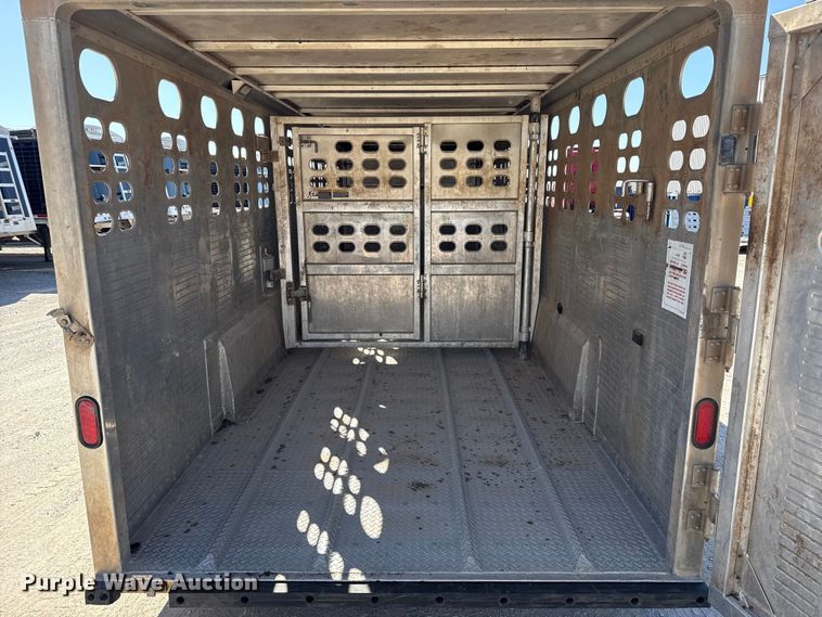 image for item ES5985 2009 Wilson PSGN-5724T livestock trailer