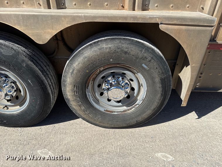 image for item ES5985 2009 Wilson PSGN-5724T livestock trailer