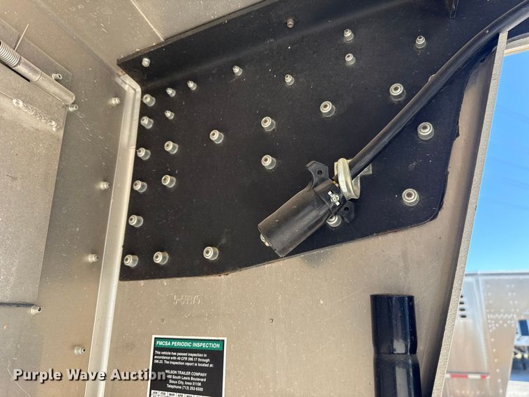 image for item ES5986 2021 Wilson PSGN-5724T livestock trailer