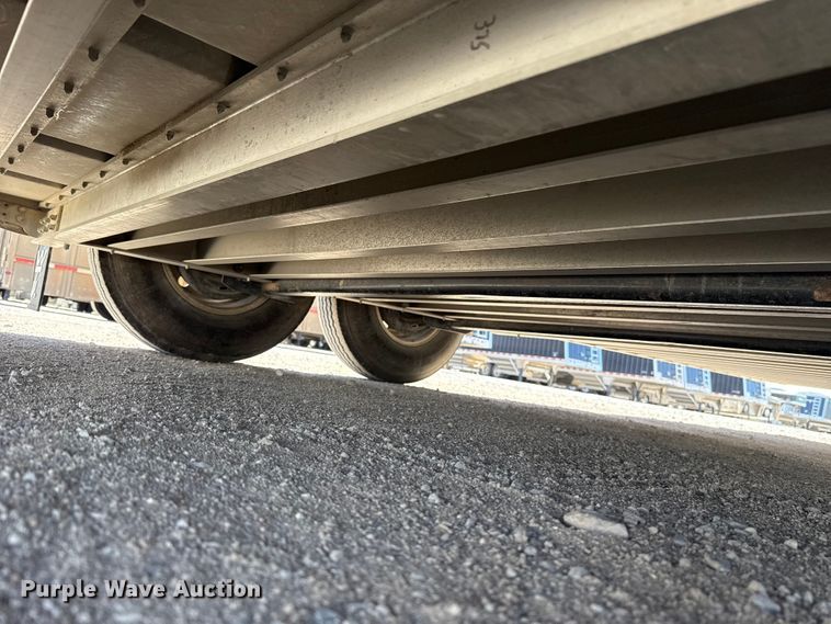 image for item ES5986 2021 Wilson PSGN-5724T livestock trailer