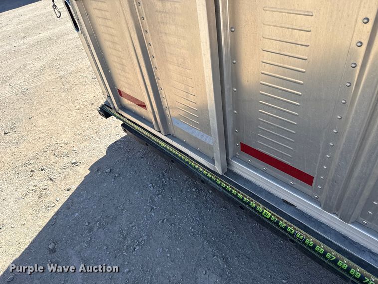 image for item ES5986 2021 Wilson PSGN-5724T livestock trailer