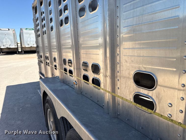 image for item ES5986 2021 Wilson PSGN-5724T livestock trailer