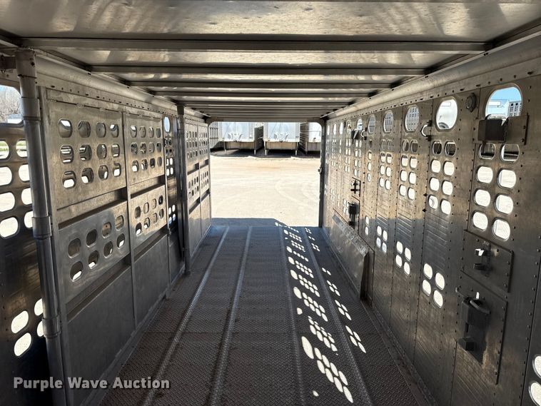 image for item ES5986 2021 Wilson PSGN-5724T livestock trailer