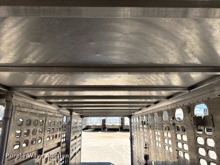 image for item ES5986 2021 Wilson PSGN-5724T livestock trailer